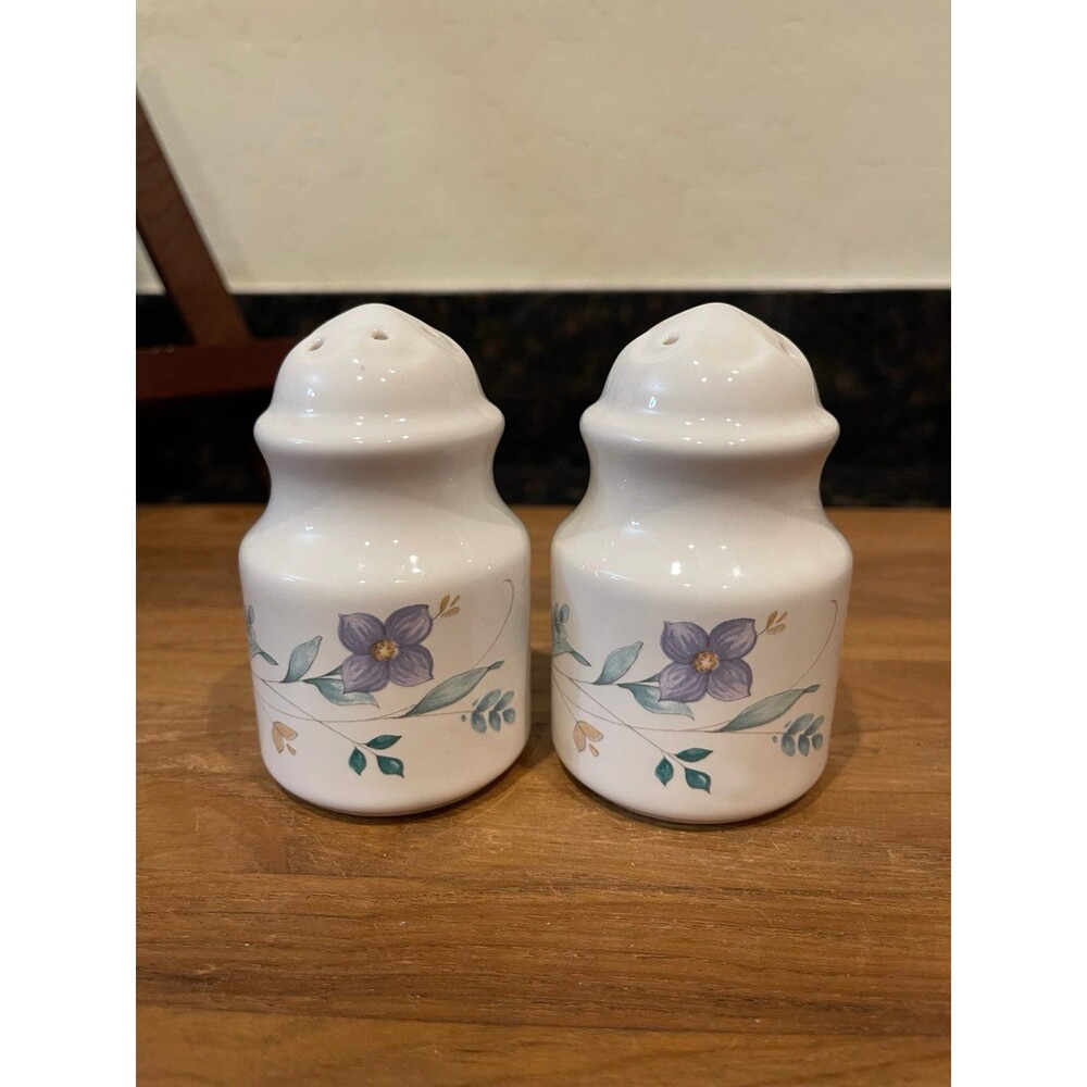 Pfaltzgraff April Salt and Pepper Shakers